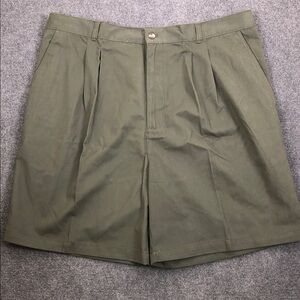 NWT Puritan Men's Olive Green Shorts Sz 42 (M1)